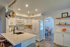 Scottsdale Home with Pool Less Than 4 Miles to Talking Stick!