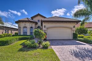 Lavish Naples Resort Villa Private Pool and Hot Tub