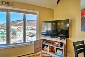 Lincoln Family Condo 2 Mi to Loon Mountain Resort