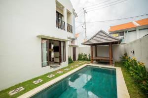 Little Nuts Villas