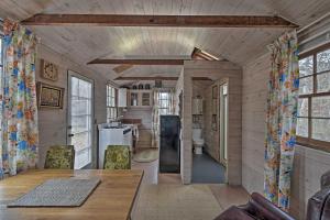 Cozy Vineyard Haven Cottage Less Than 1 Mi to Beach!