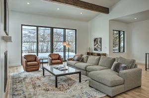 Mtn-View Home with Hot Tub, 9 Mi to Vail Resort