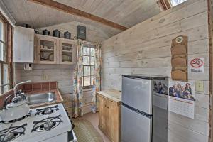 Cozy Vineyard Haven Cottage Less Than 1 Mi to Beach!