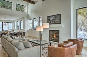 Mtn-View Home with Hot Tub, 9 Mi to Vail Resort