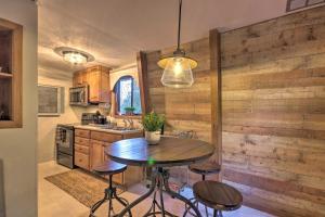 Rustic Banner Elk Getaway about 1 Mi to Sugar Mountain