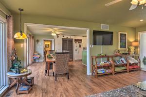Updated Deck & Dock: Lakefront Home in Hot Springs
