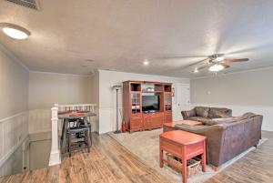 Wellsville Home 13 Mi to Utah State University!