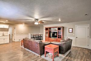 Wellsville Home 13 Mi to Utah State University!