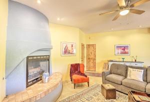 Tucson Home with Patio - Near Outdoor Adventure