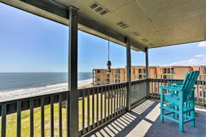 Topsail Beach Oceanfront Oasis with Stunning Views!