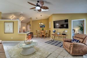 Pet-Friendly Amelia Island Home about 1 Mi to Beach!