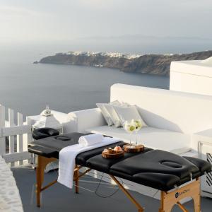 Above Blue Suites Santorini Greece