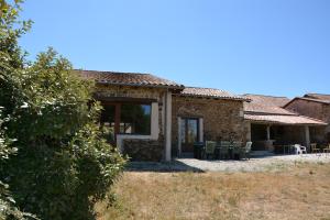 Maisons de vacances Villa Gites Chambre d hotes avec piscine Dordogne 2-4-6-8-10 personnes : photos des chambres