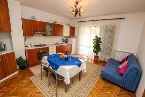 One-Bedroom Apartment room in Apartments Mendiković