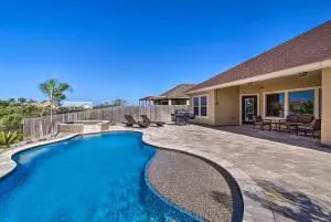 South Padre Paradise with Saltwater Pool Near Golf! - Port Mansfield