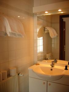 Lodges Le Serre Chevalier Maison Familiale : photos des chambres