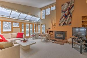 Ski-InandSki-Out Winter Park Condo with Pool Access!