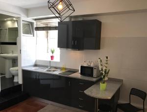 Firmeza 358 studios - street level