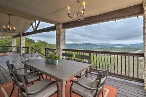 Jonestown House on Hill with Lake Travis Views! - Leander