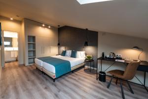 Double Room - Attic room in Atenea Rekord Suites