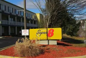 Super 8 by Wyndham New Cumberland - New Cumberland