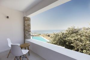 modern apartment with a sea view and swimming pool Kea Greece