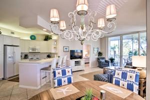 Waterfront Condo with Lanai and Views - Walk to Beach!