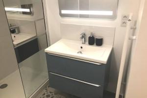 5 pers , 2 chambres Mourillon , Plages à pied , Parking , Ferry Corse