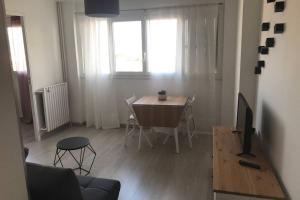 5 pers , 2 chambres Mourillon , Plages à pied , Parking , Ferry Corse