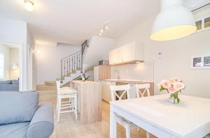 Jasna House