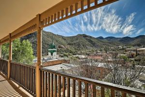 obrázek - Downtown Bisbee Home with Unique Mountain Views