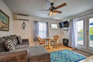 Coastal Condo with BBQ and Boat Slip, Walk to Beaches!
