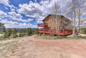 Secluded Cotopaxi Cabin with Panoramic Mtn Views