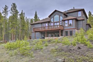 Villa room in Spacious Villa Less Than 1 Mi to Main Street Breckenridge!