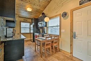10 Mi to Ski Condo with Mtn Views in Silverthorne