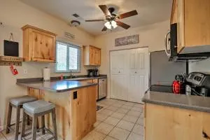 Kanab Condo with Pool and Patio, 30 Mi to Zion NP - Канаб