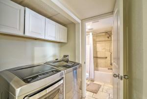 Gulf-View Hudson Condo in Waterfront Resort!