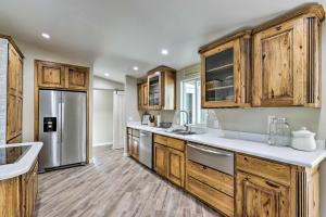 Updated Prescott House with Large Deck and Views!