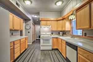 Big Bear Lake All-Season Northern Michigan Getaway