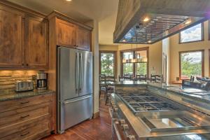 26-0111 Fairplay Home w Hot Tub & Mountain Views!
