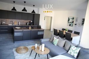 Apartement LUX 90m2 Suite - 2 Kingsize Beds - Ulm Center - Netflix - 2min to train - Excellent View Ulm Saksamaa