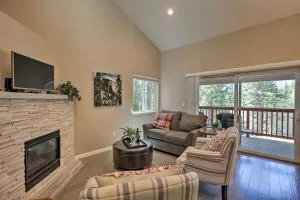 1 Mi to Skiing and Beaches Incline Village Home! - كارسون سيتي