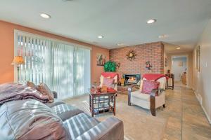 Roomy Salt Lake City Apt with MovieandGame Room