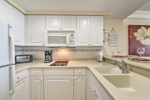 Daytona Beachfront Condo with Ocean View