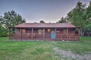 Broken Bow Starlight Cabin with Private Hot Tub! - Eagletown