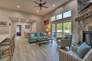 Covered Deck, Grill and Game Room Gilford House!