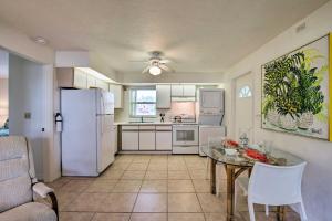 Bonita Beach Apt with AandC and BBQ, Walk to Shore!