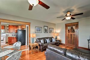 Wyoming Farmhouse Retreat! 10 Mi to Bighorn Canyon