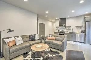 Elkhart Lake Townhome - 20 Mi to Sheboygan! - فوند دو لاك