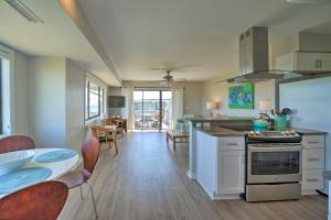 Carolina Beach Home with Views and Pool Access!